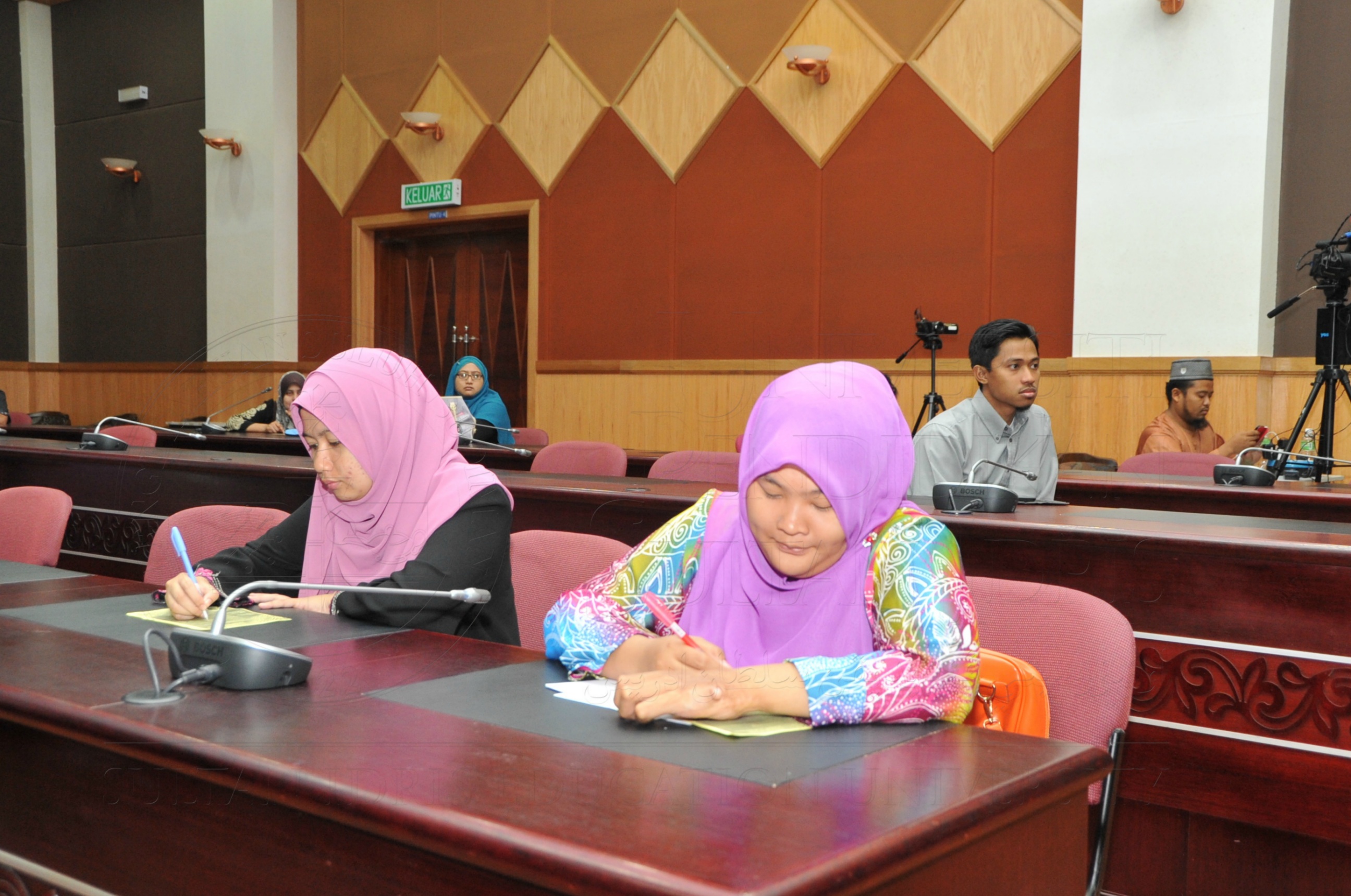 PRO15 138 THURATH HAS 4716